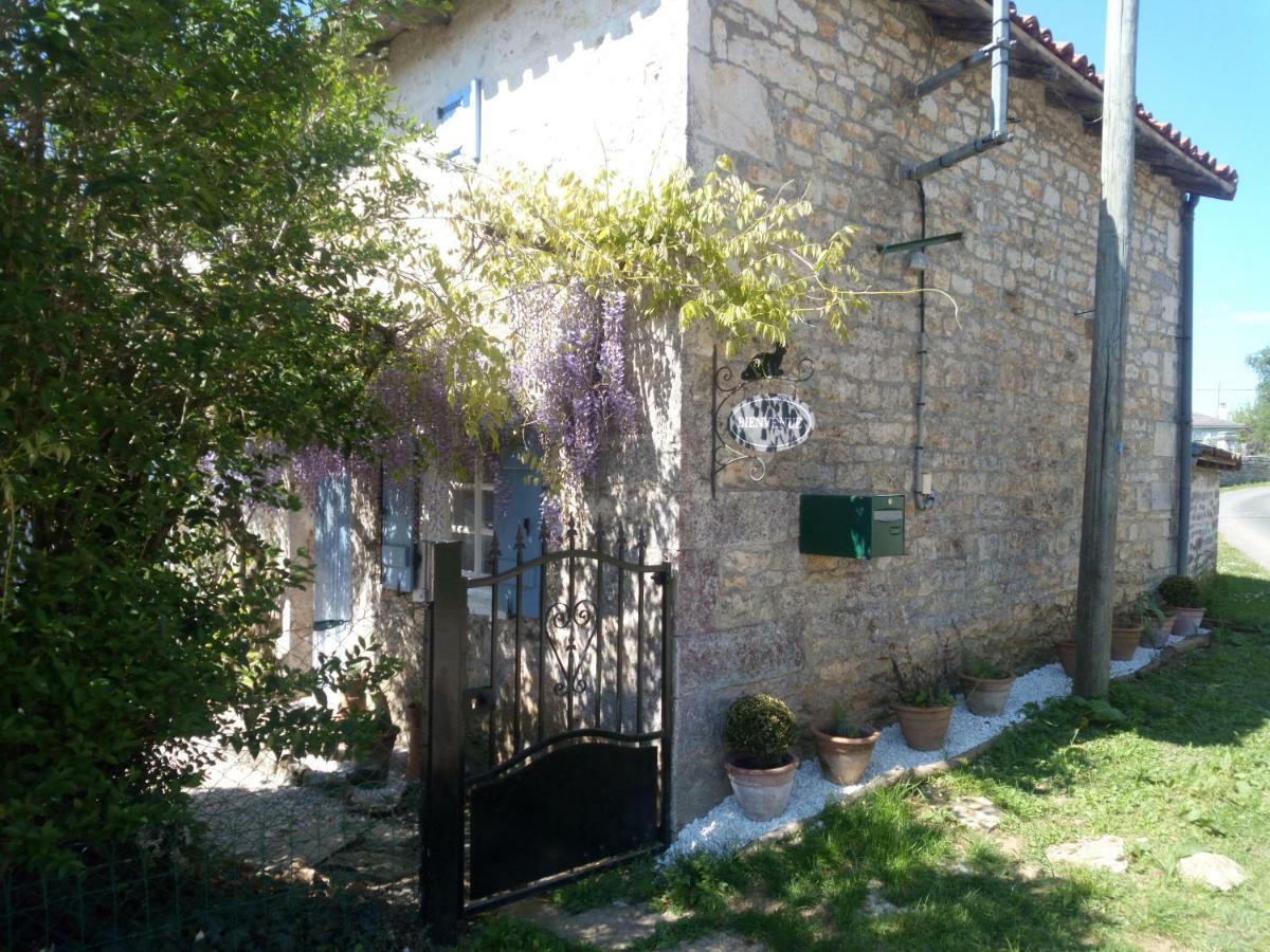 Genouille  Chat Noir Gite Et Chambre D'Hotes מראה חיצוני תמונה